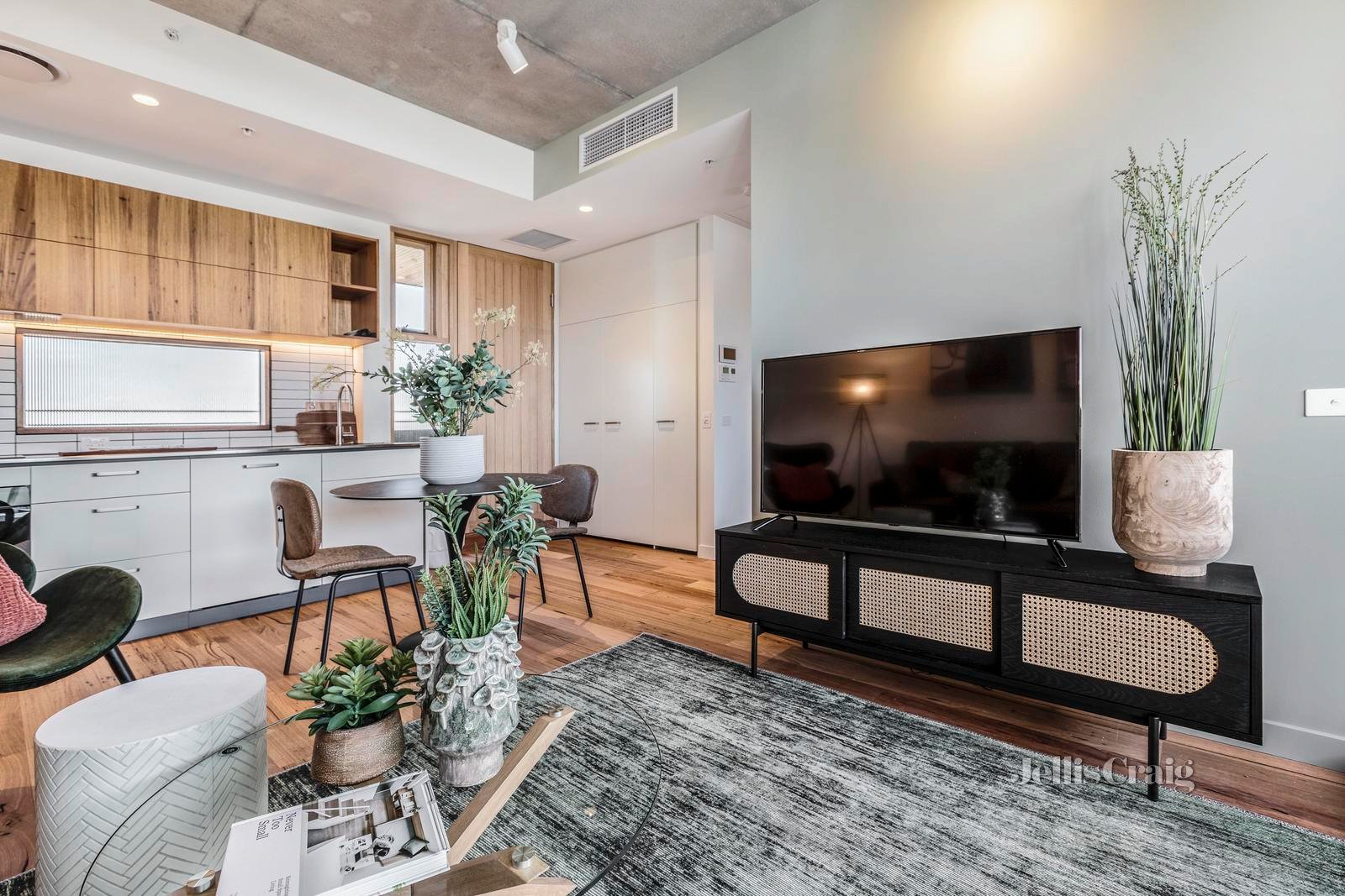 305/201 Ferrars Street, South Melbourne image 6
