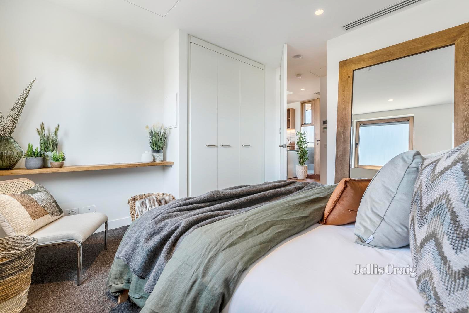 305/201 Ferrars Street, South Melbourne image 12