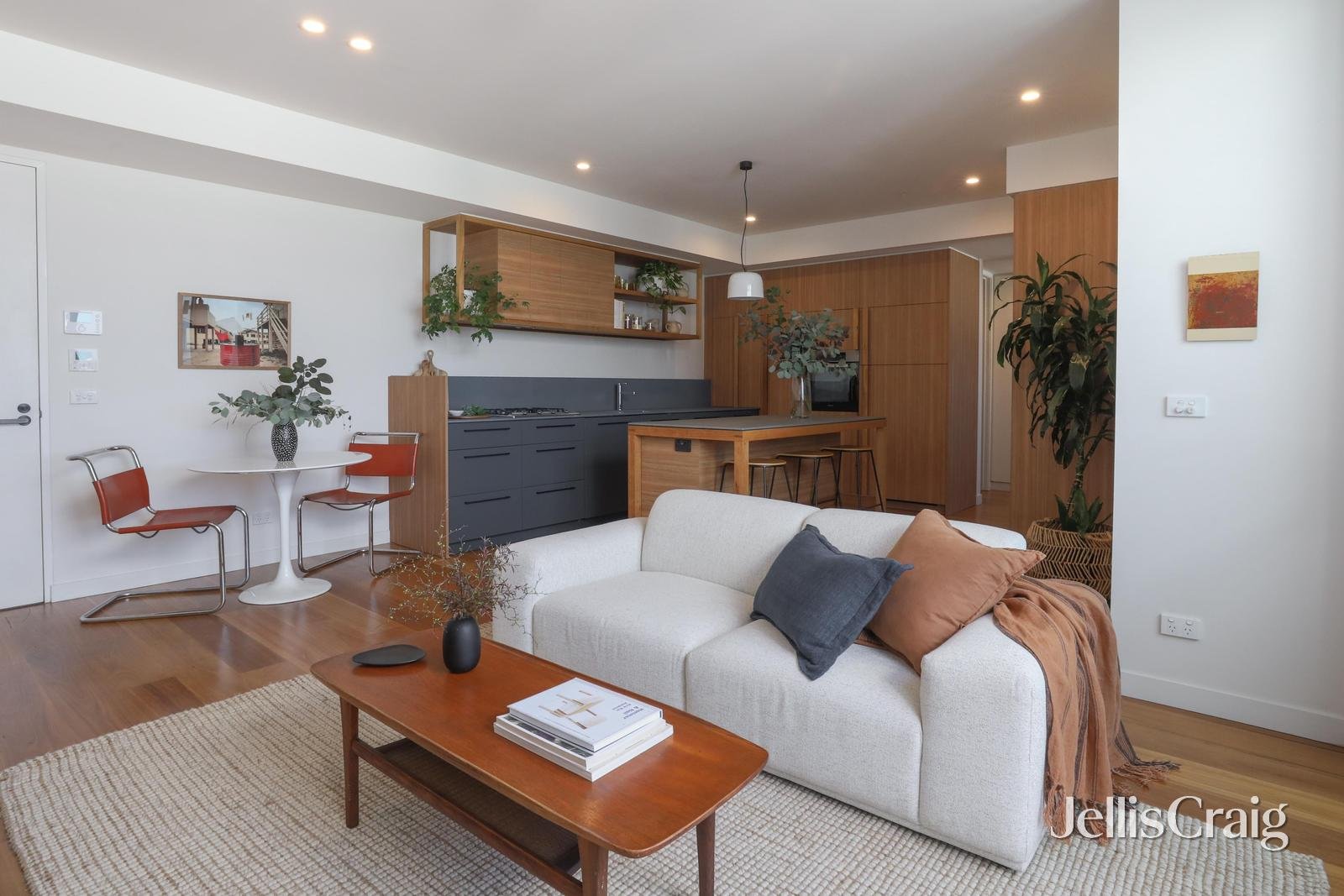 305/202 Beavers Road, Northcote image 3