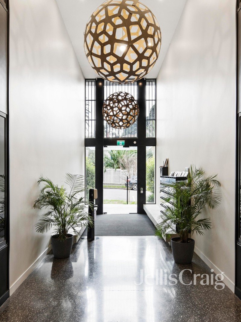 305/3 Cartmell Street, Heidelberg image 2