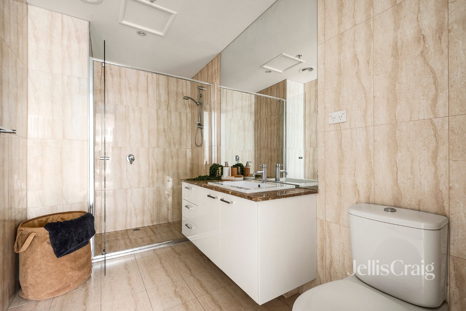 305/3 Kiernan Avenue, Ivanhoe image 8