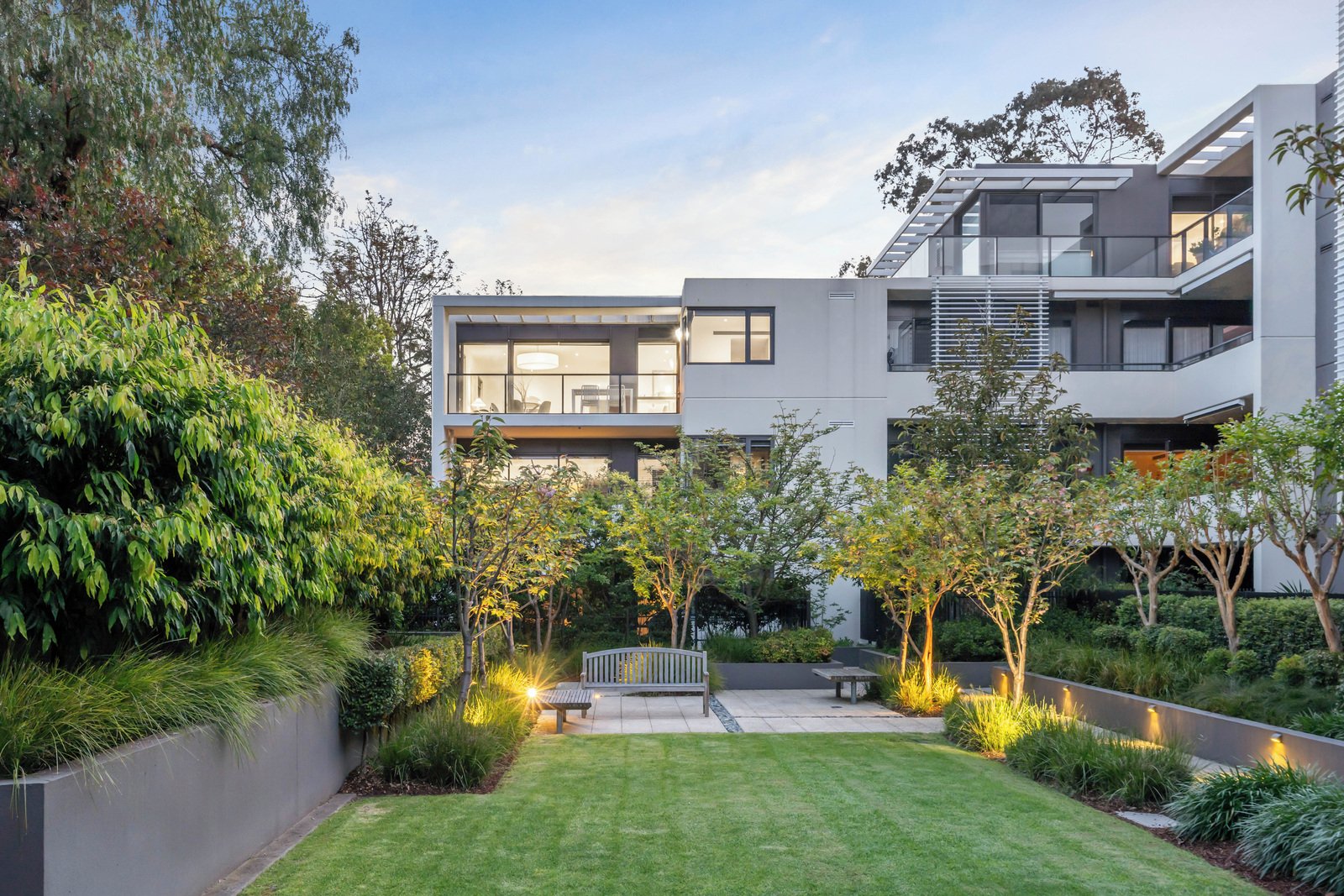 305/33 Wattle Road
