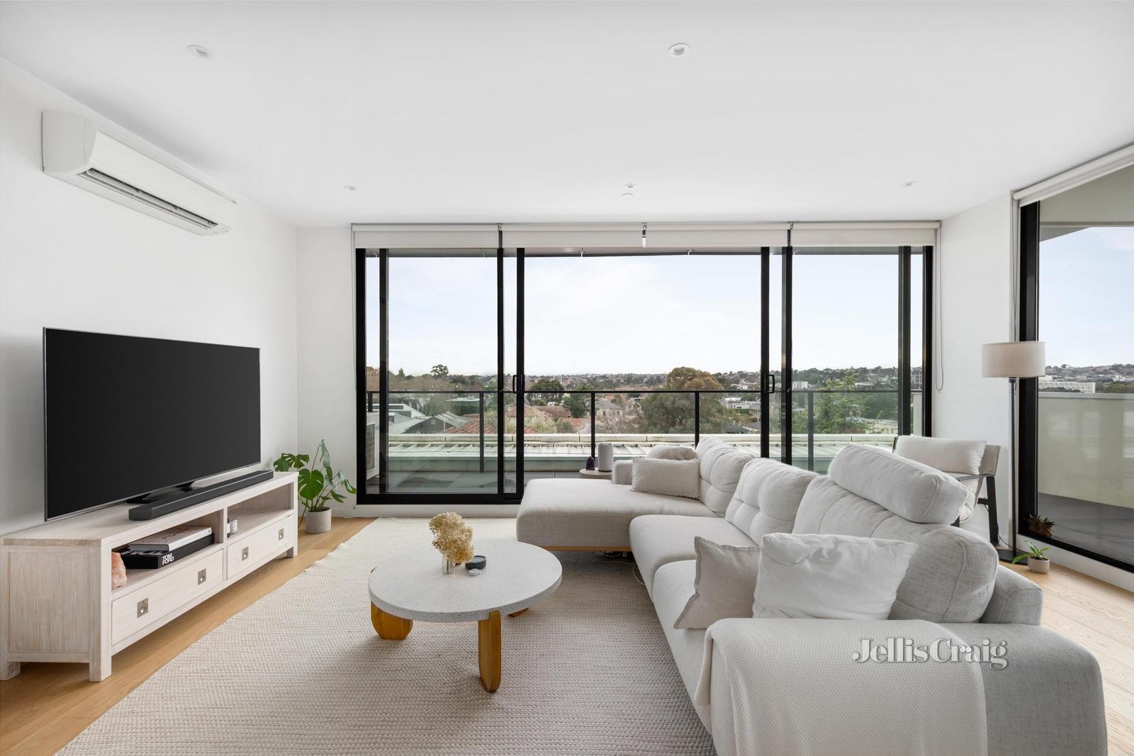 305/36 Bonview Road, Malvern image 3