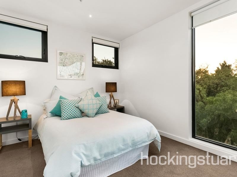 305/567 Glenferrie Road, Hawthorn image 4