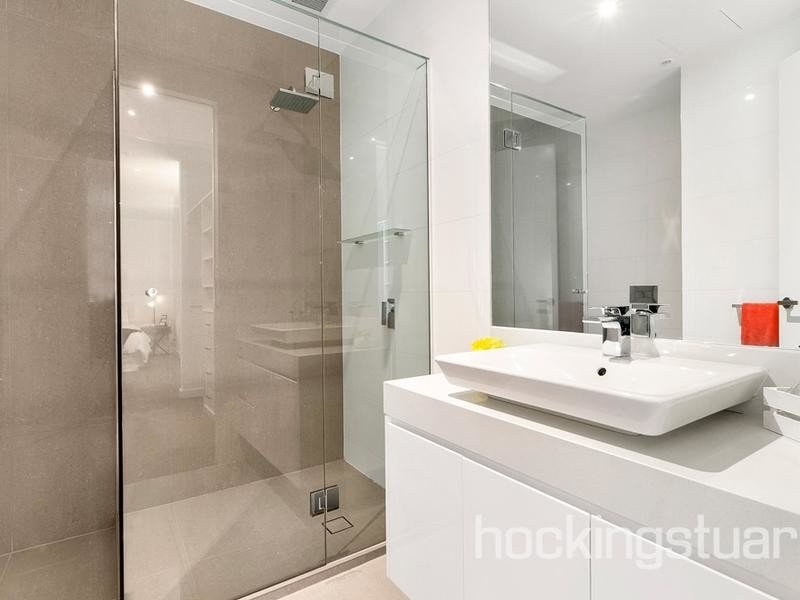 305/567 Glenferrie Road, Hawthorn image 7