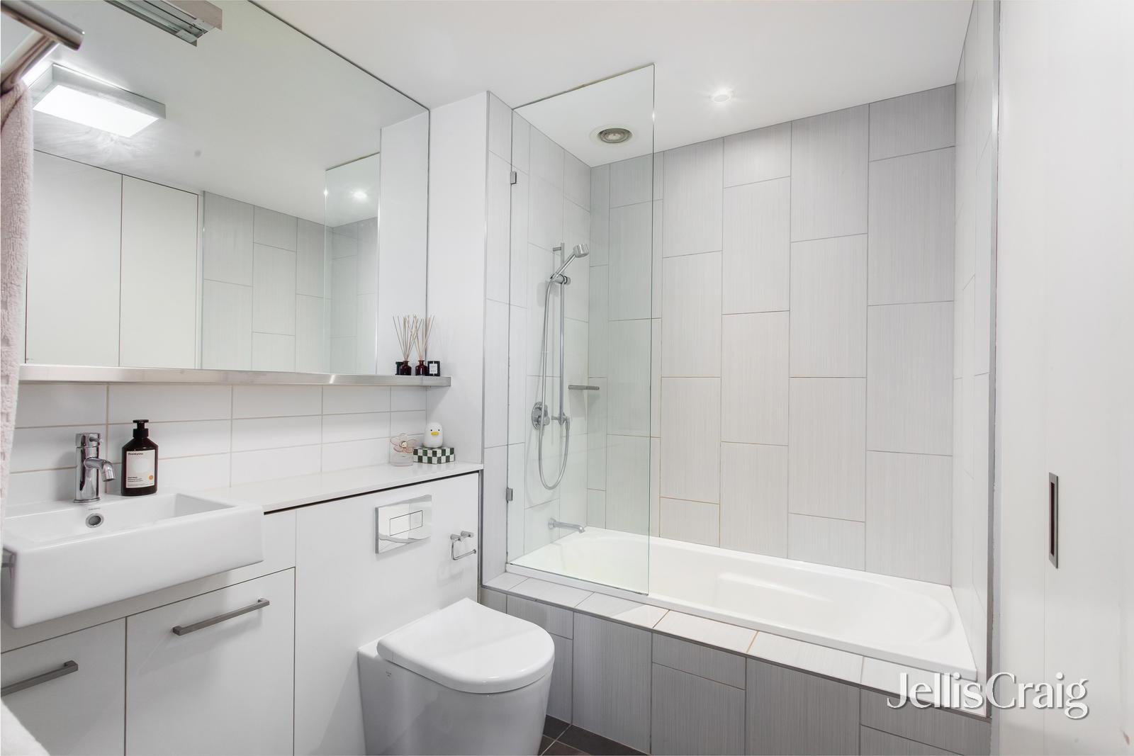 305/59 Coppin Street, Richmond image 5