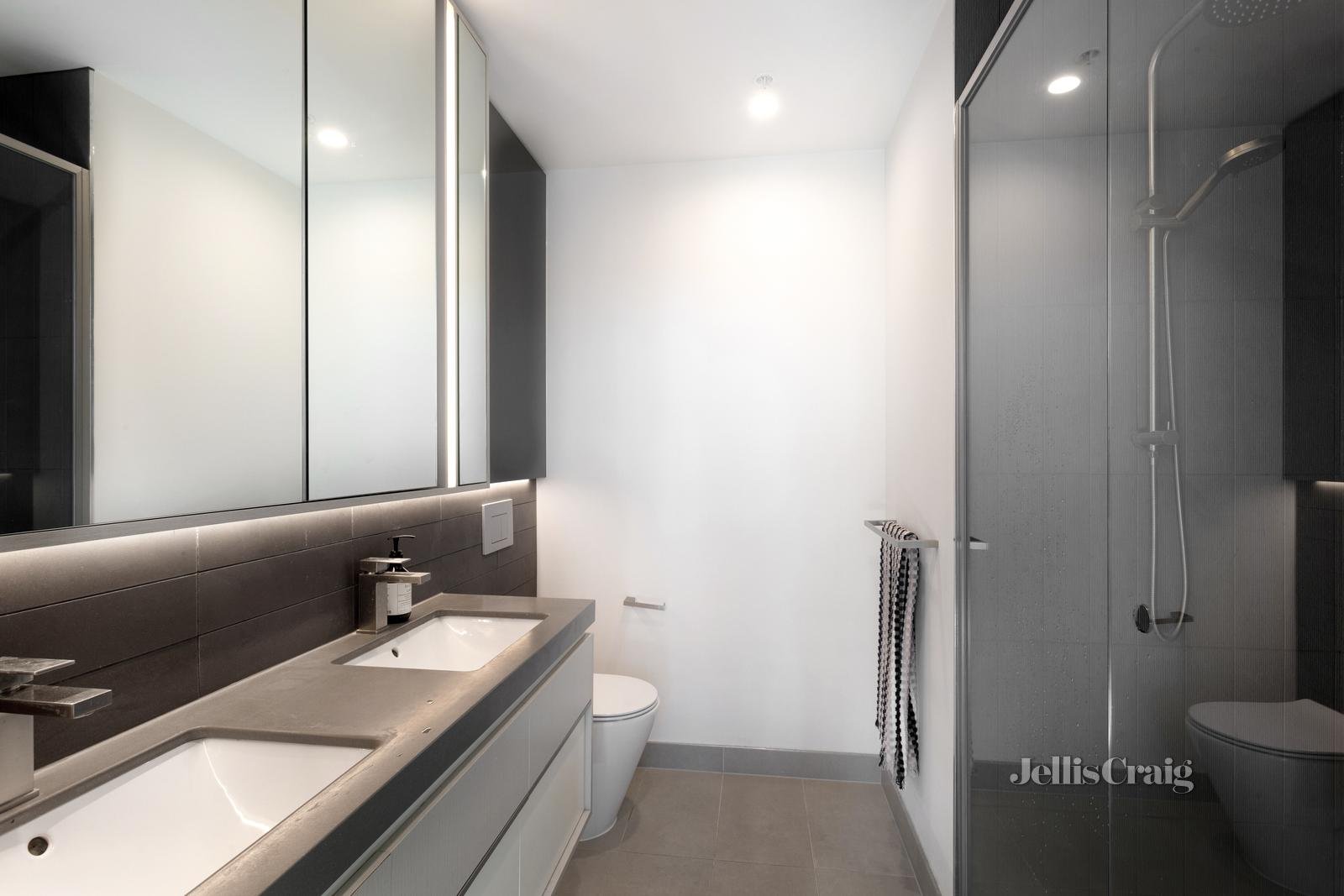 305/60 Belgrave Road, Malvern East image 5