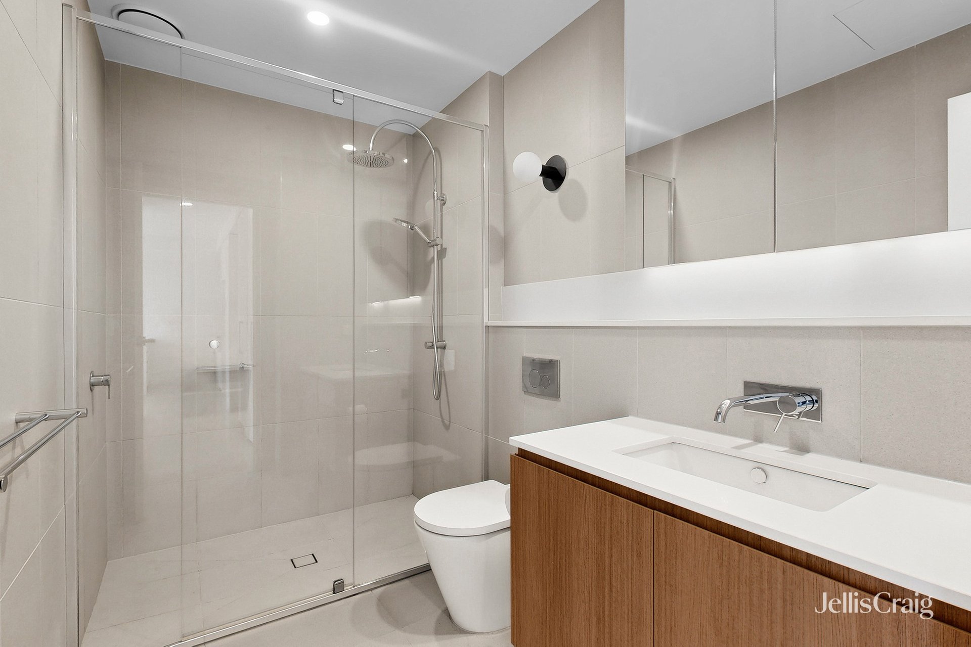305/8 Sturt Street, Essendon image 11