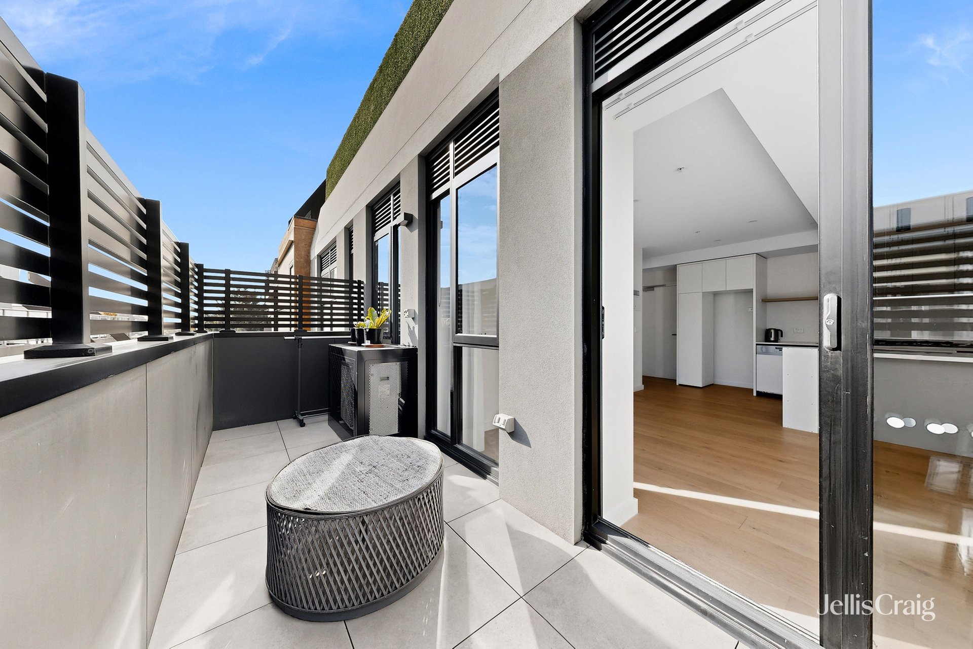 305/8 Sturt Street, Essendon image 13