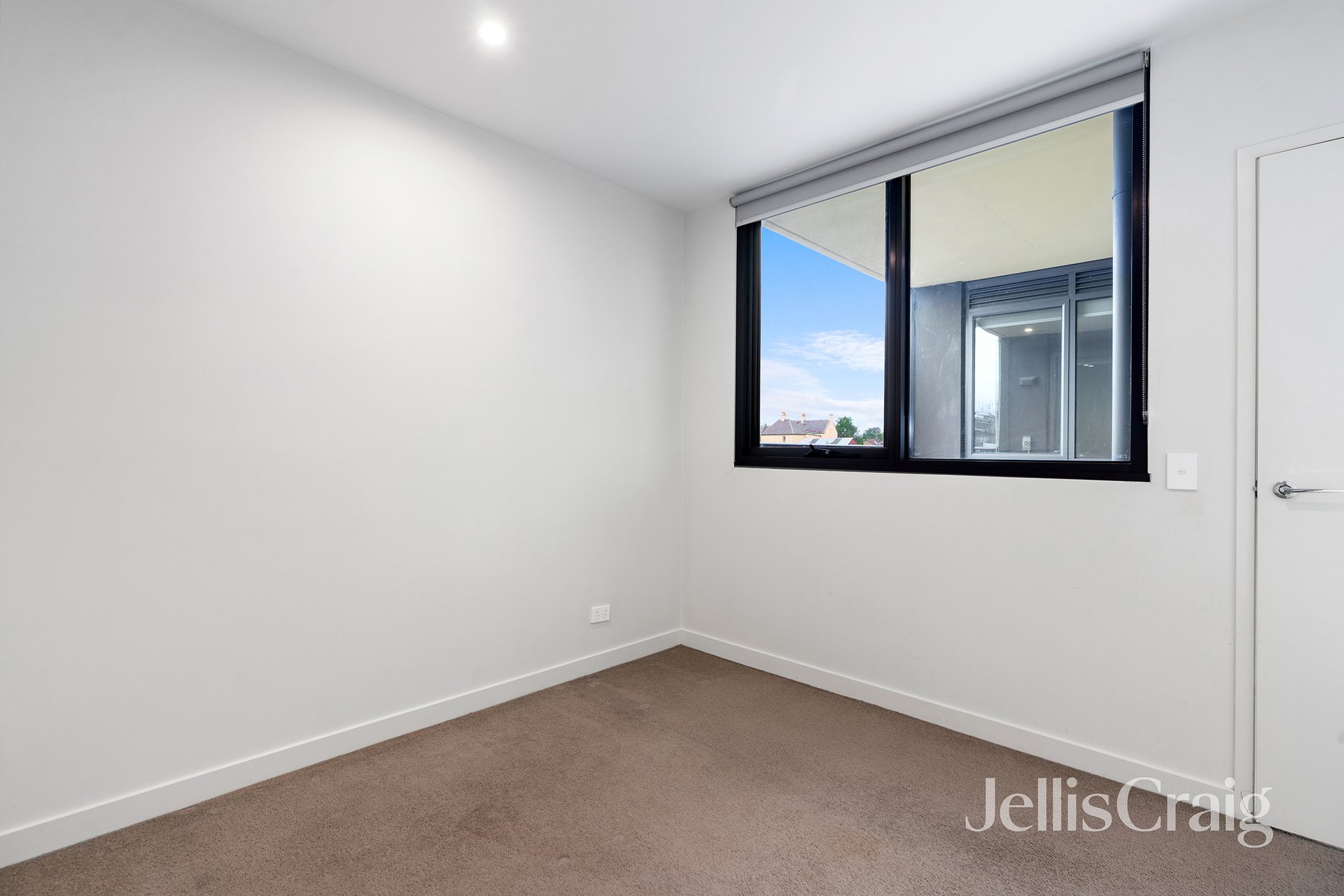 305/82 Hawdon Street, Heidelberg image 7