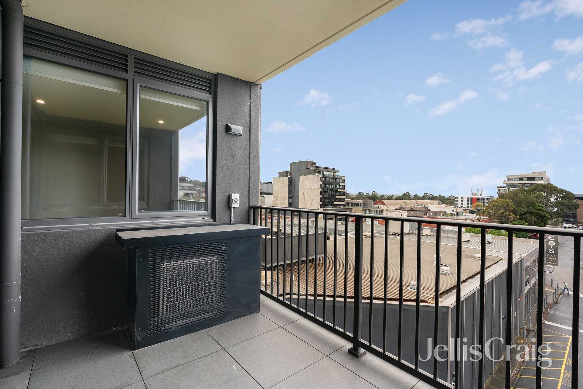 305/82 Hawdon Street, Heidelberg image 9