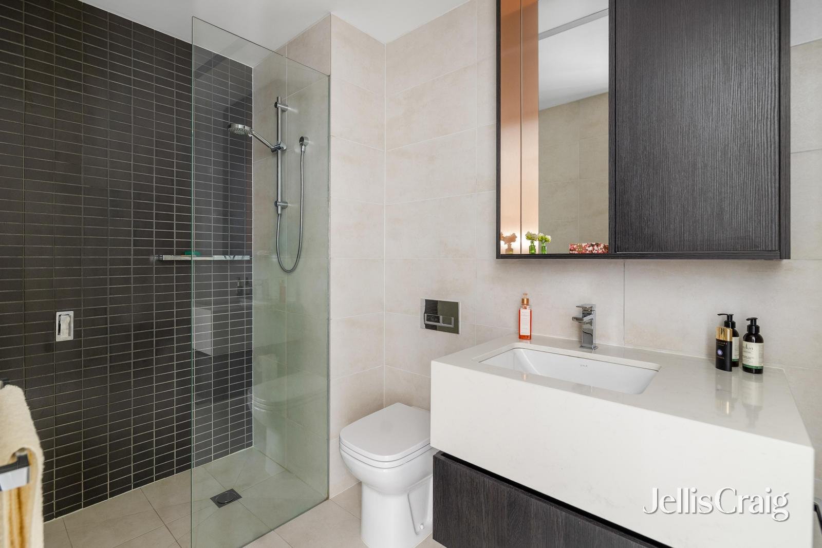 305/828 Burke Road, Camberwell image 6