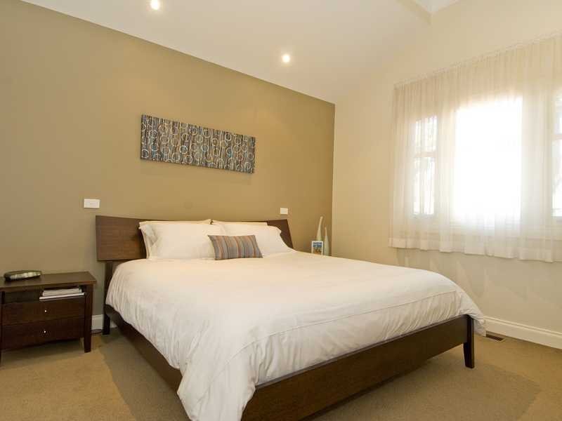 306 Pakington Street, Newtown image 3