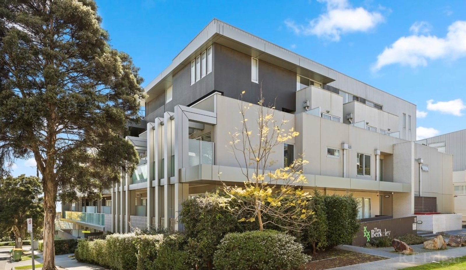 Property Gallery - Main Image