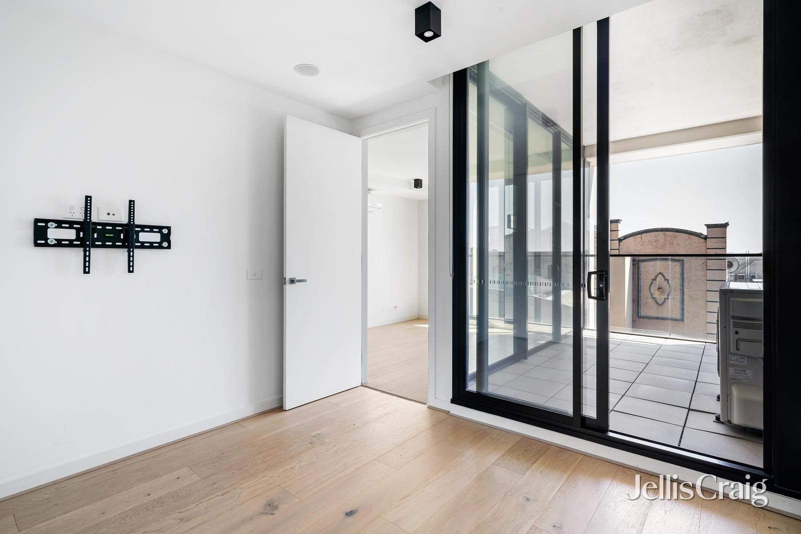 306/184 Whitehorse Road, Balwyn image 3