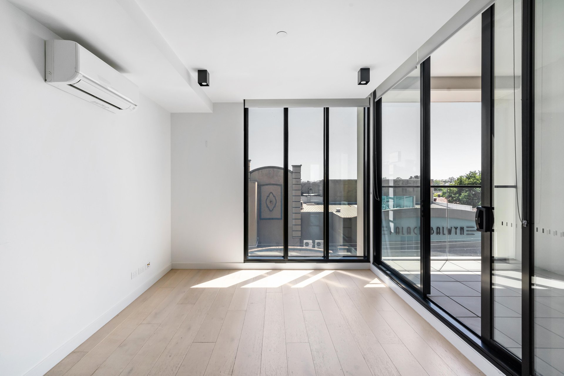 306/184 Whitehorse Road, Balwyn image 2