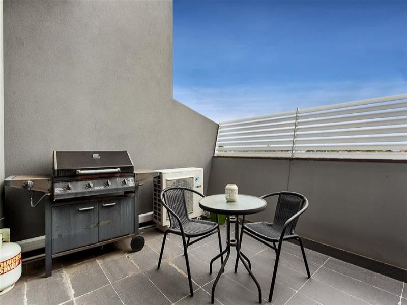 306/1C Berry Street, Essendon North image 4