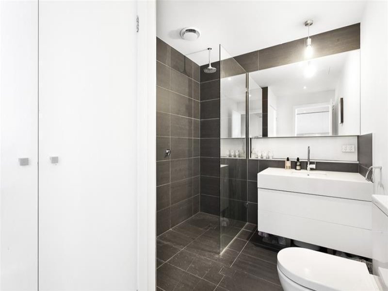 306/1C Berry Street, Essendon North image 5