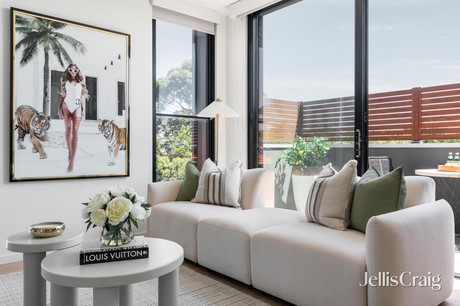 306/402 Riversdale Road, Hawthorn&nbsp;East image 2