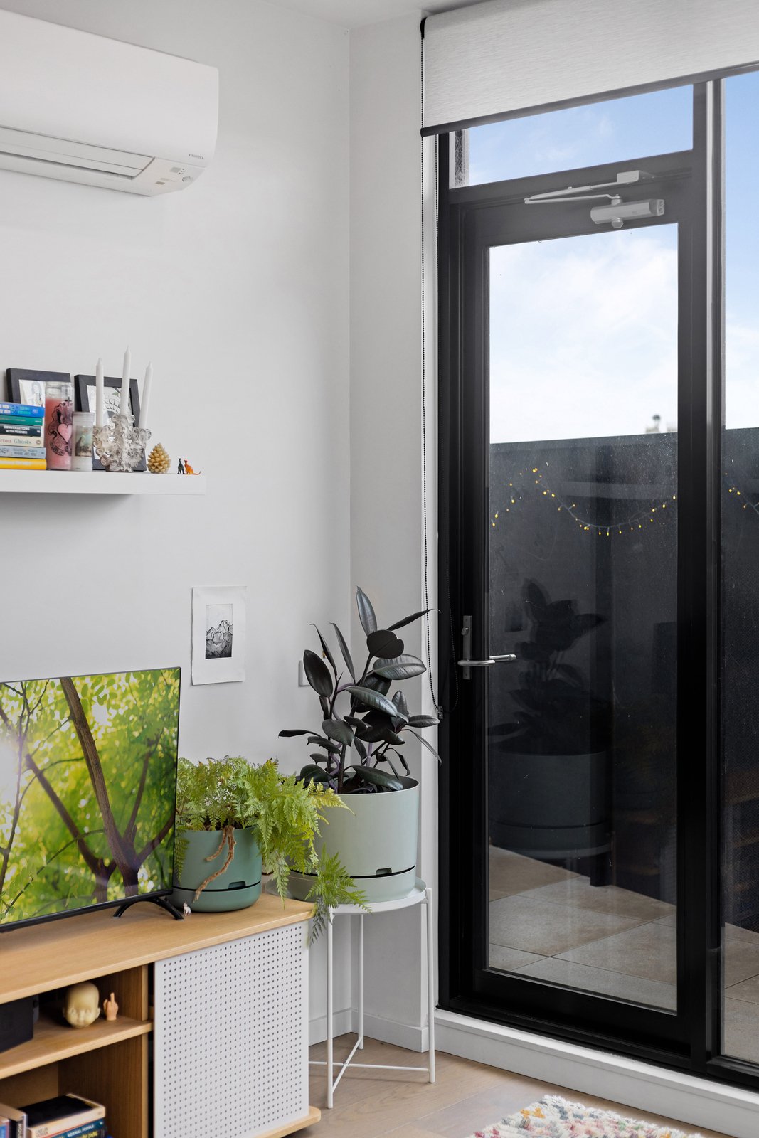 Property Gallery Thumbnail 7