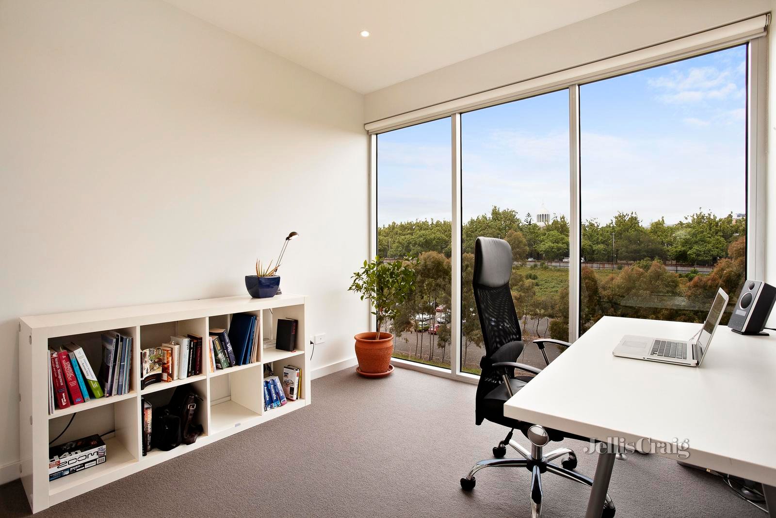 306/64 Macaulay Road, North Melbourne image 2