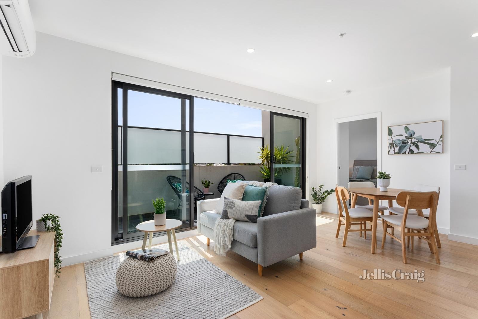 306/669 Centre Road, Bentleigh East image 2
