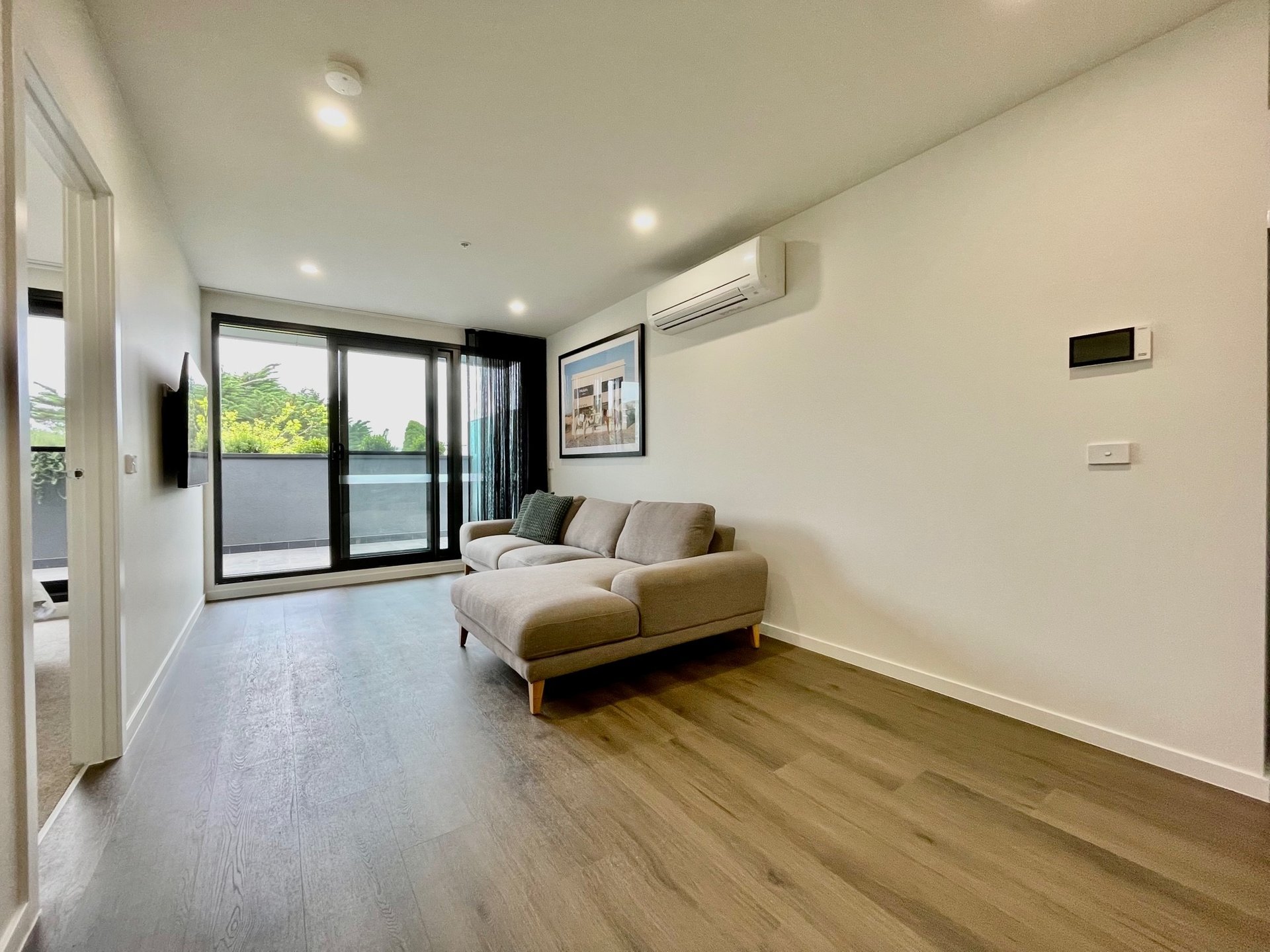 306/7-9 Bardia Street, Ringwood image 2