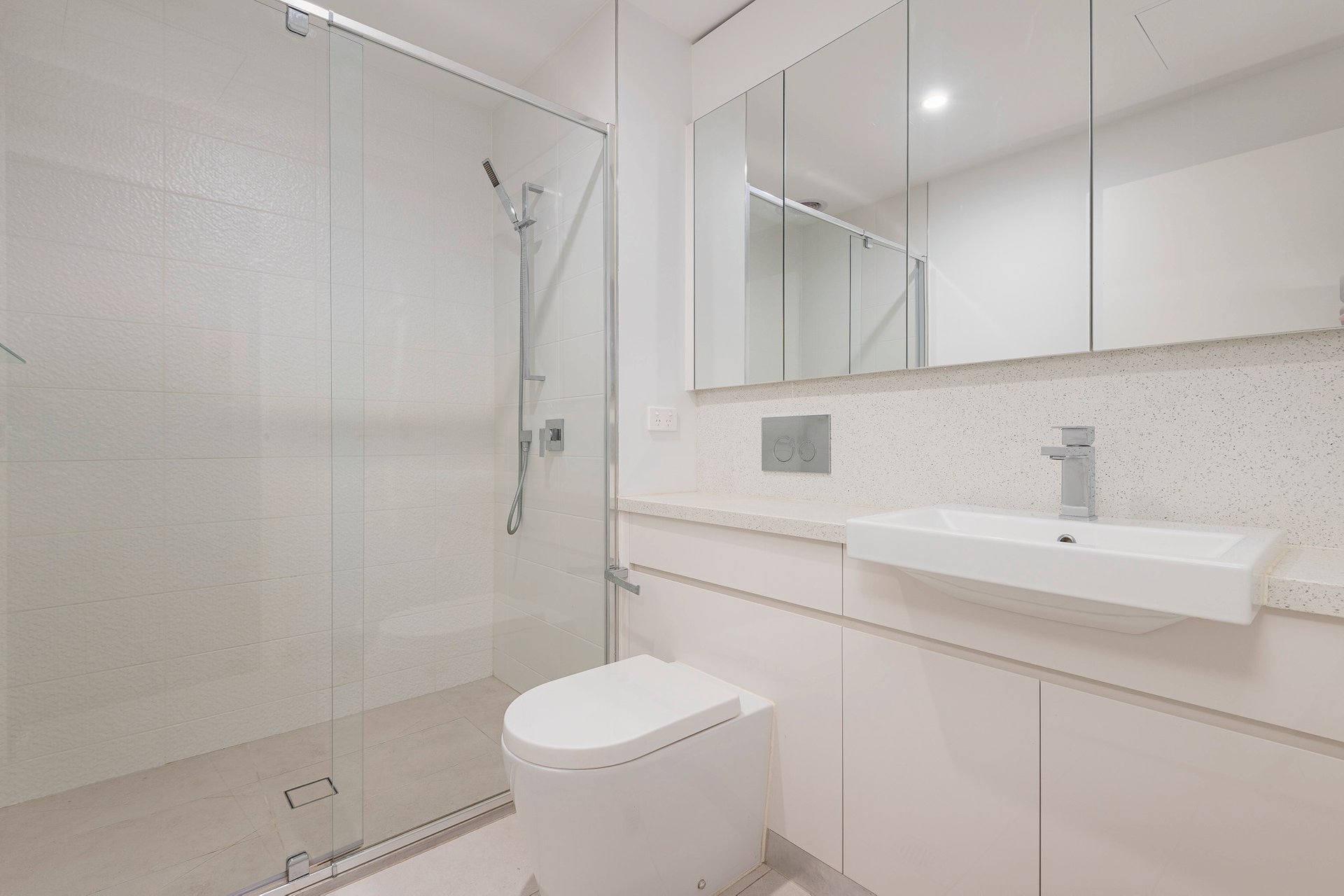 Property Gallery Thumbnail 6