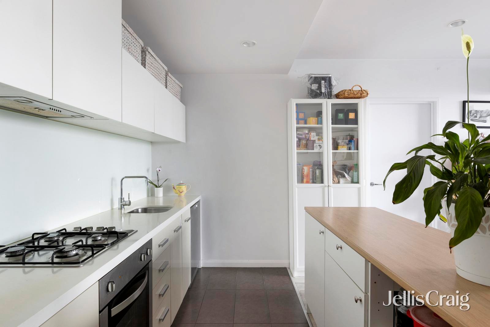 306/8 Breavington Way, Northcote image 7