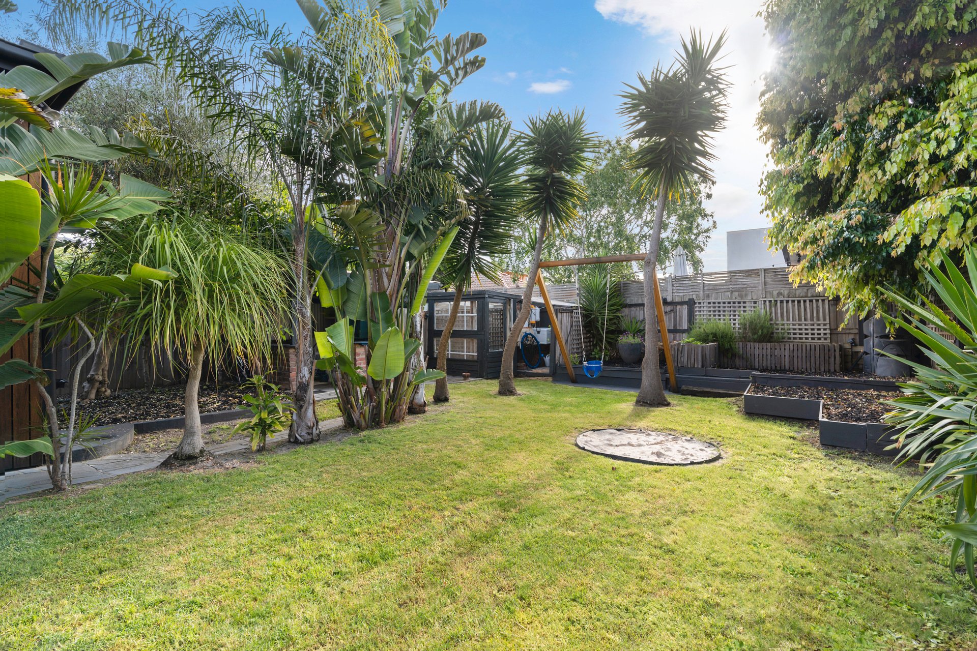 Property Gallery Thumbnail 8