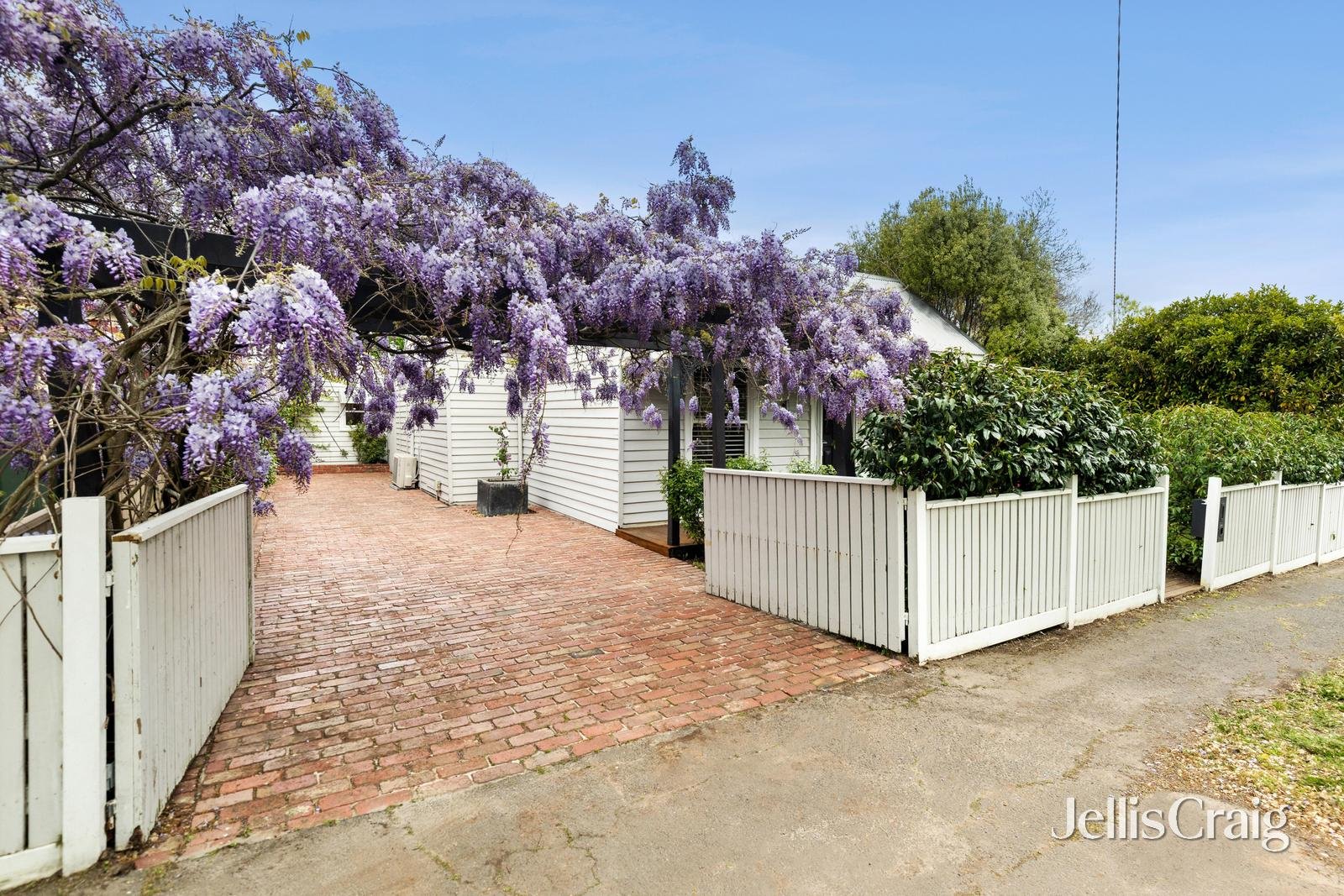 307 Pleasant Street South, Ballarat Central image 7