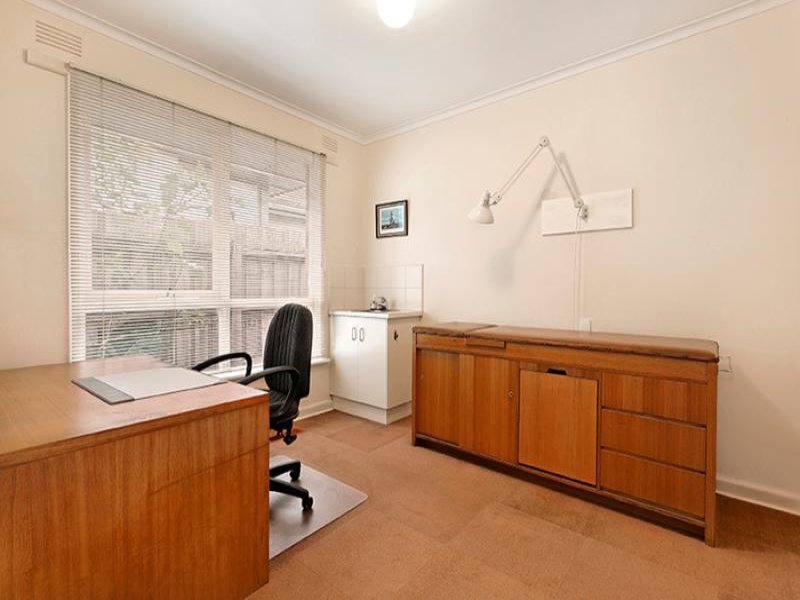 307 Station Street, Box Hill South image 4