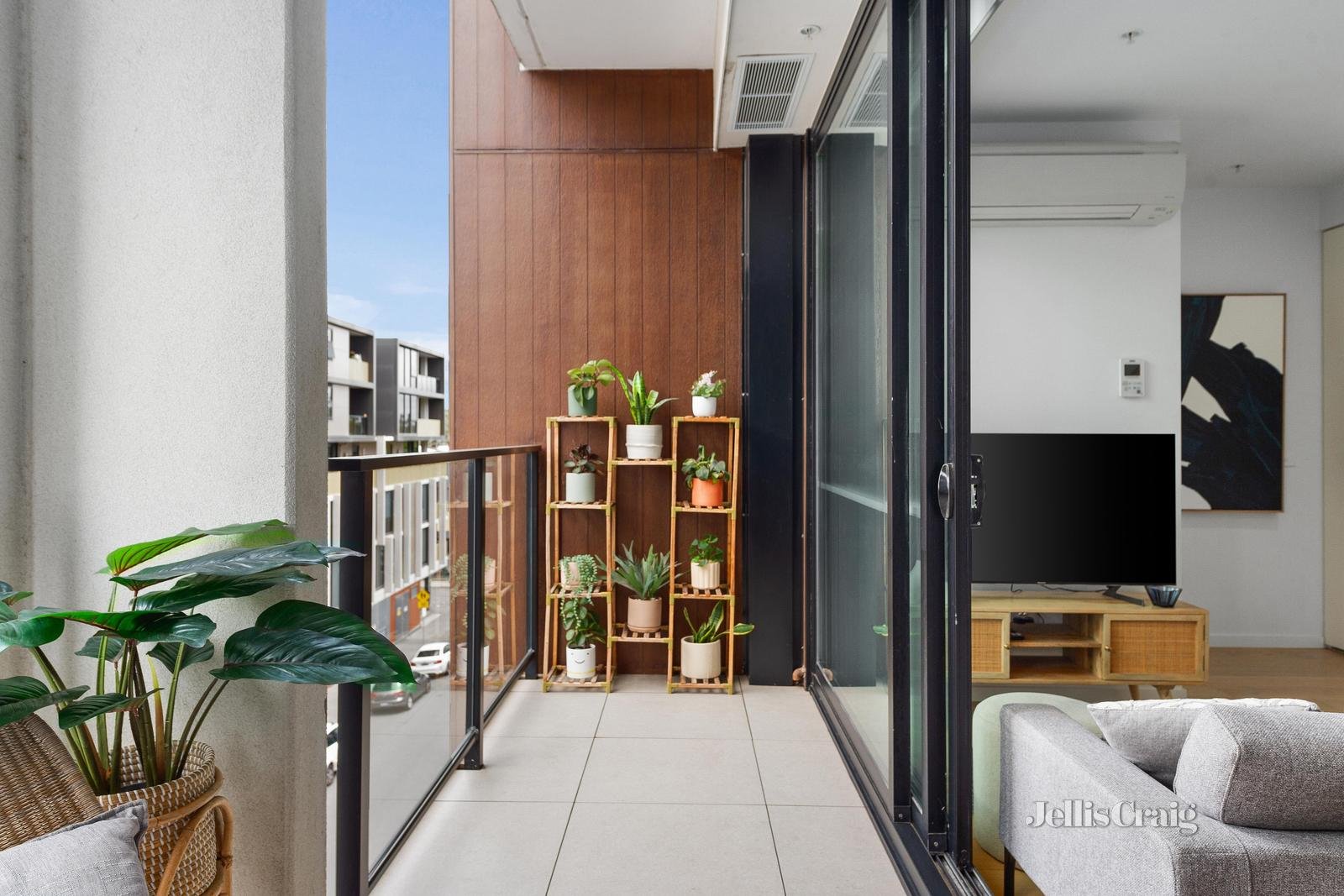 307/17 Lynch Street, Hawthorn image 6