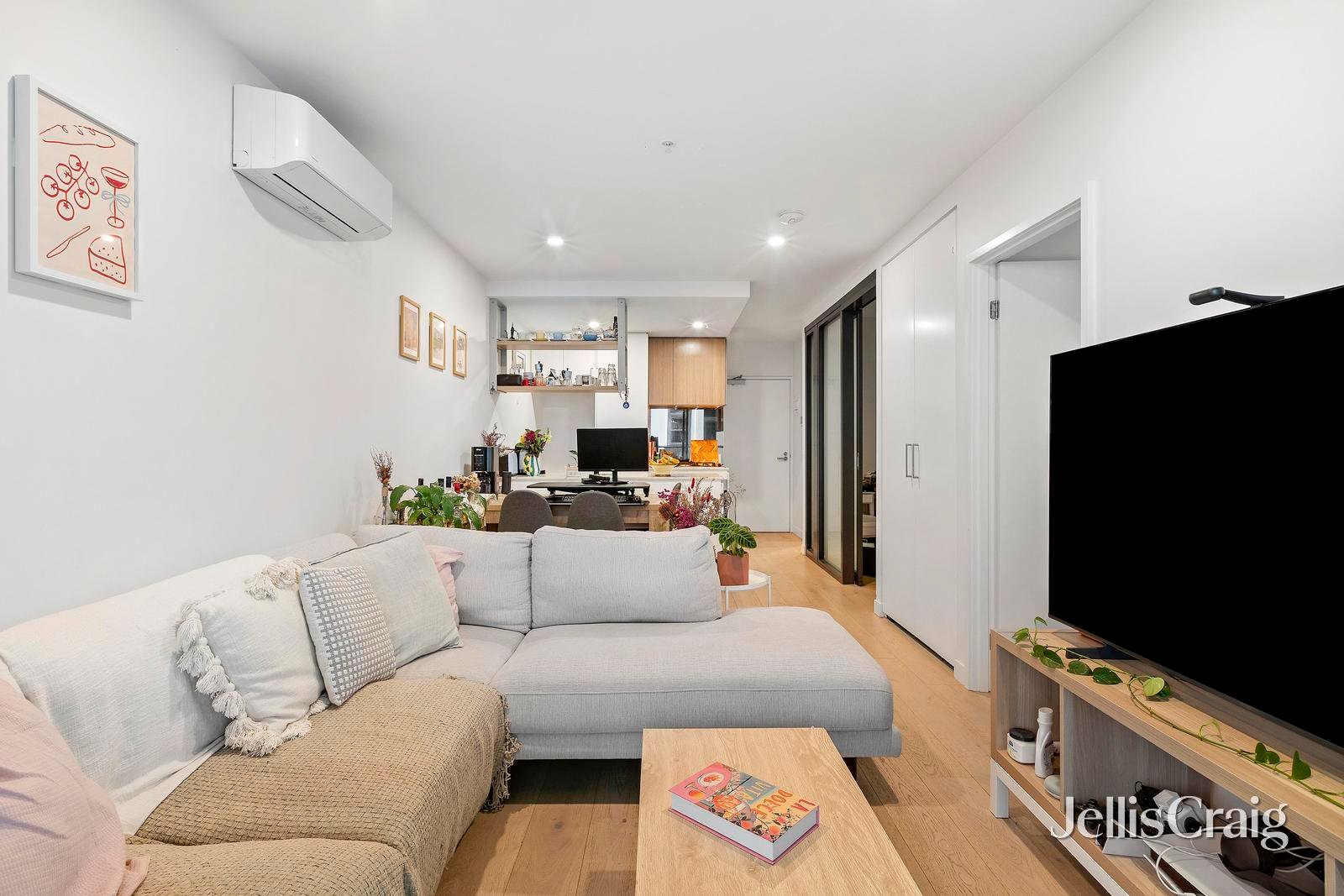 307/3 Olive York Way, Brunswick&nbsp;West image 2