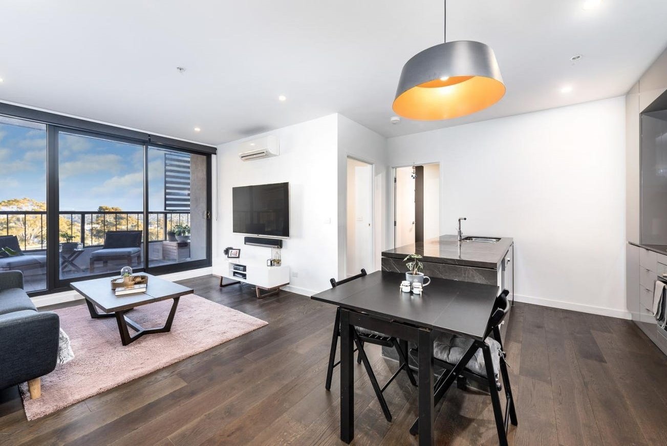 307/5 Sovereign Point Court, Doncaster image 3