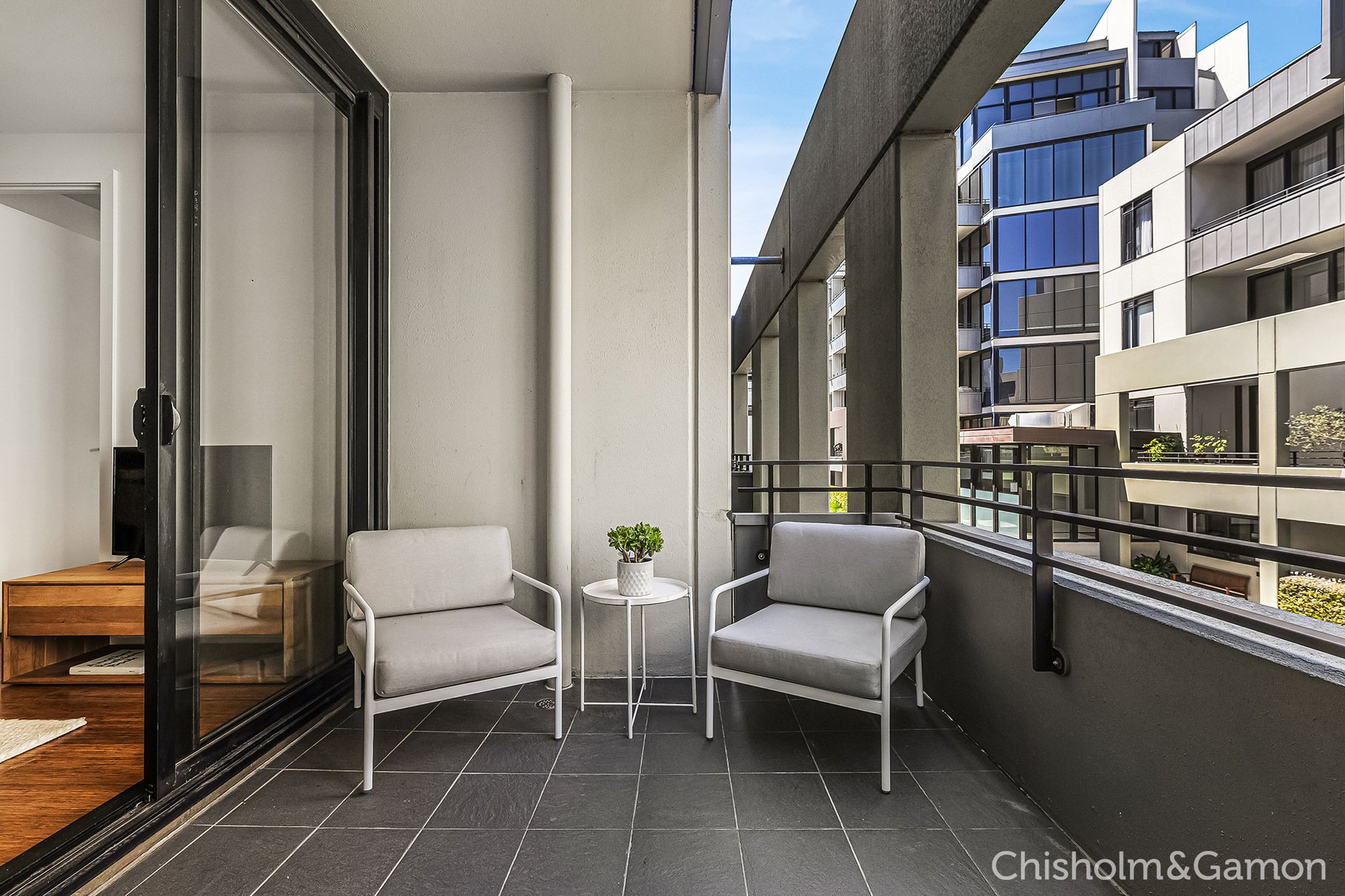307/52 Nott Street, Port Melbourne image 4