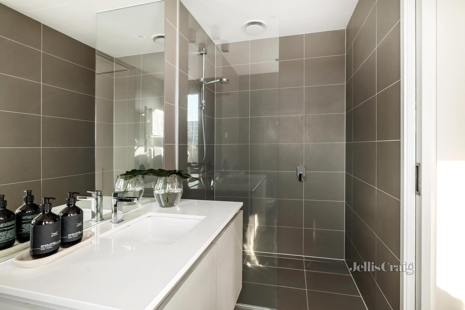 307/6 Lord Street, Richmond image 7