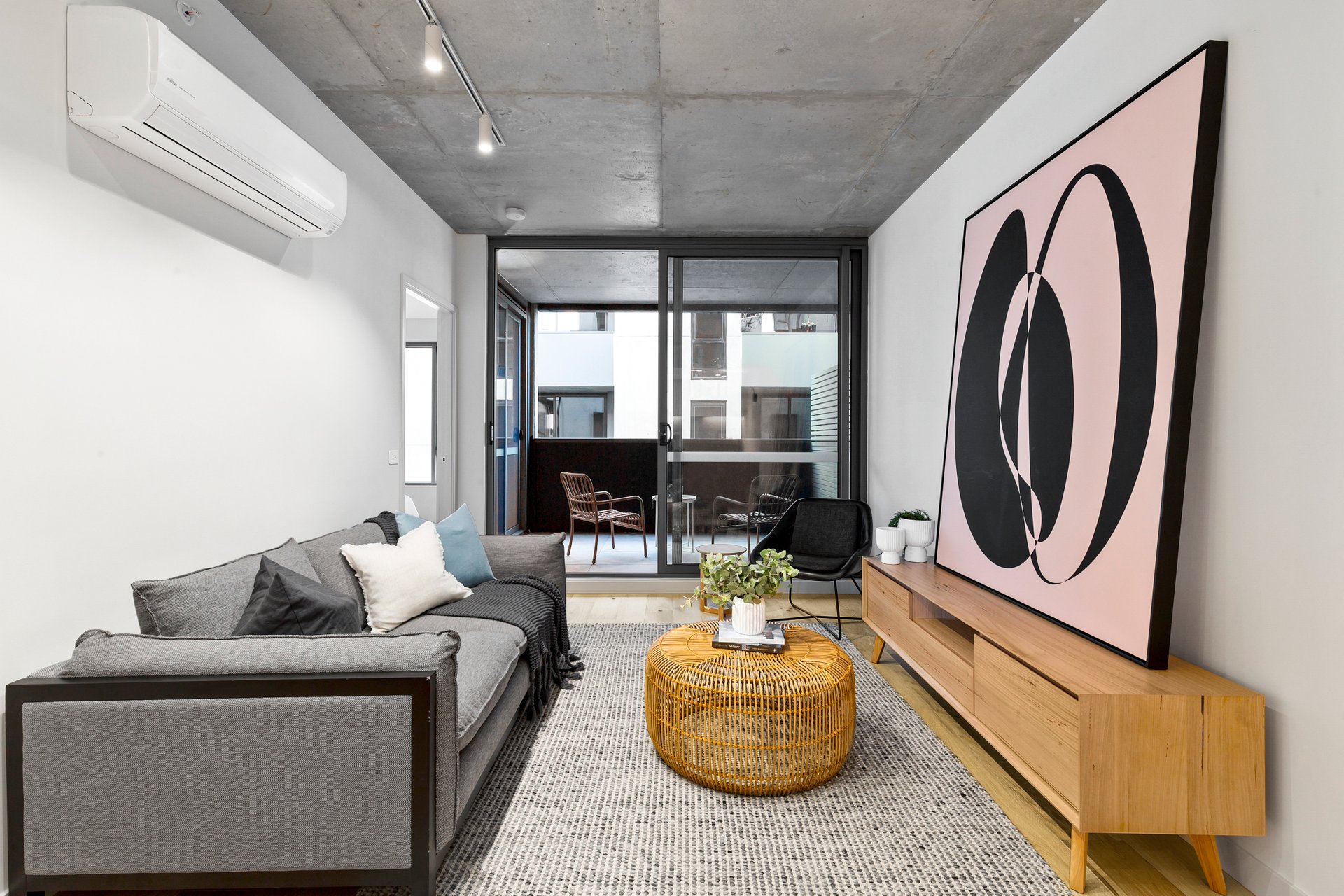 Property Gallery Thumbnail 3