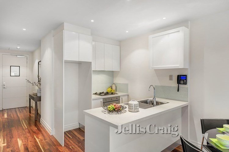 307/91-93 Tram Road, Doncaster image 1