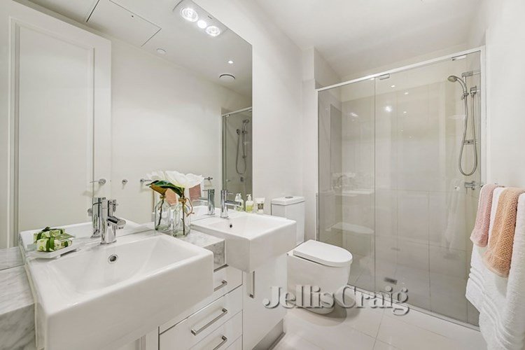 307/91-93 Tram Road, Doncaster image 5