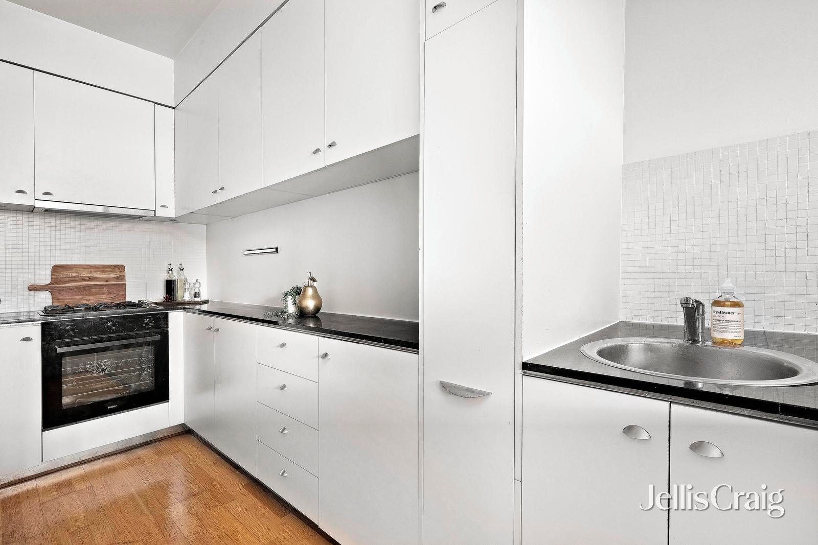 308/166 Wellington Parade, East&nbsp;Melbourne image 5