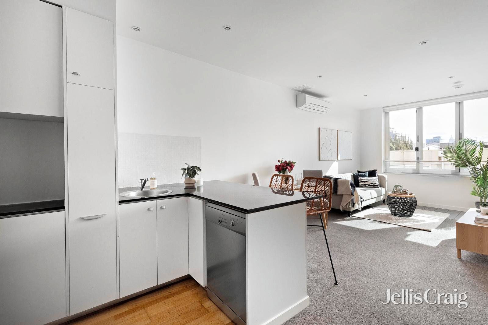 308/166 Wellington Parade, East&nbsp;Melbourne image 6