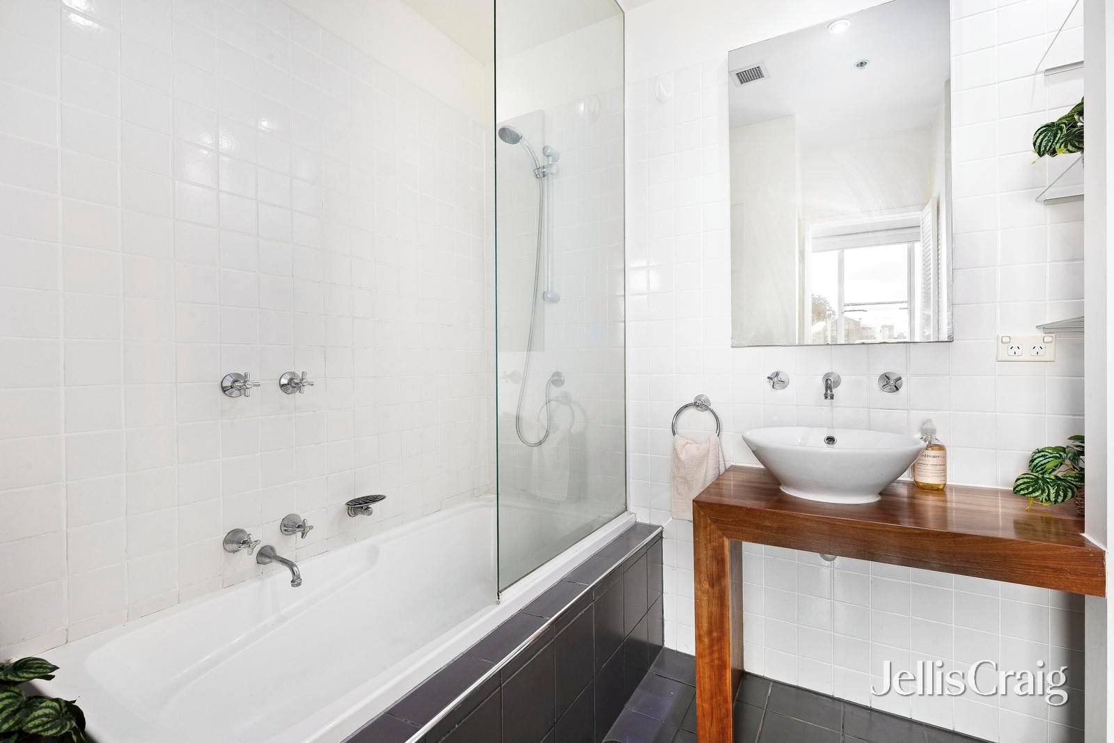 308/166 Wellington Parade, East&nbsp;Melbourne image 10