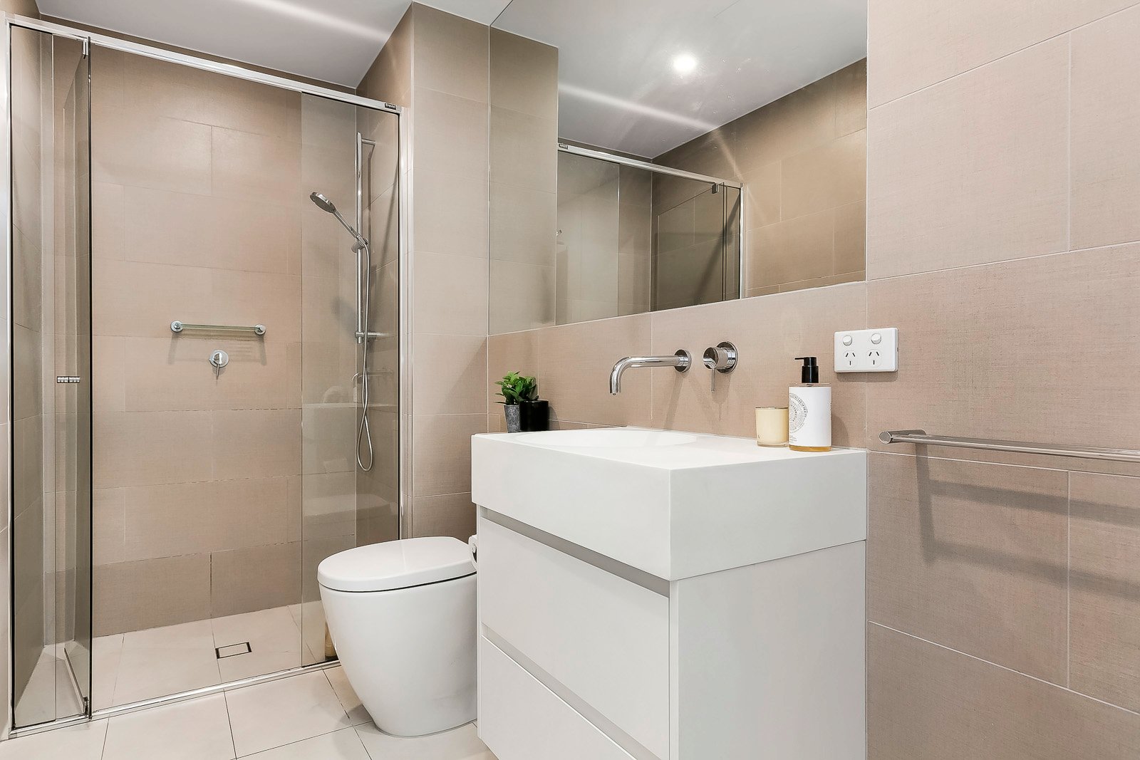 Property Gallery Thumbnail 4