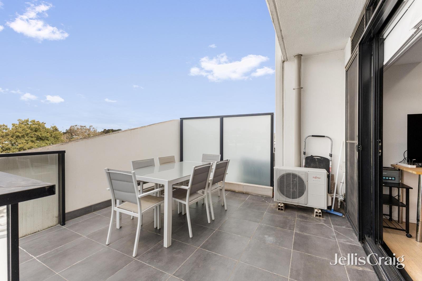 308/21 Queen Street, Blackburn image 6