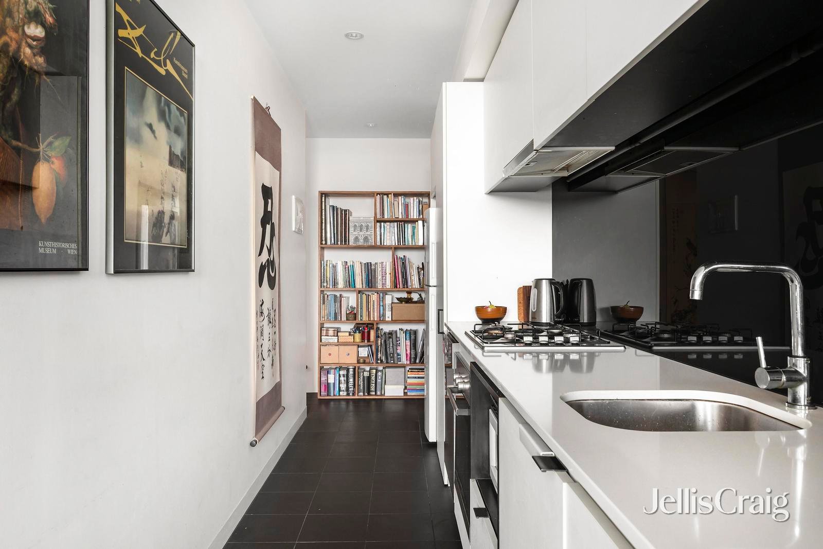 308/255 Racecourse Road, Kensington image 2