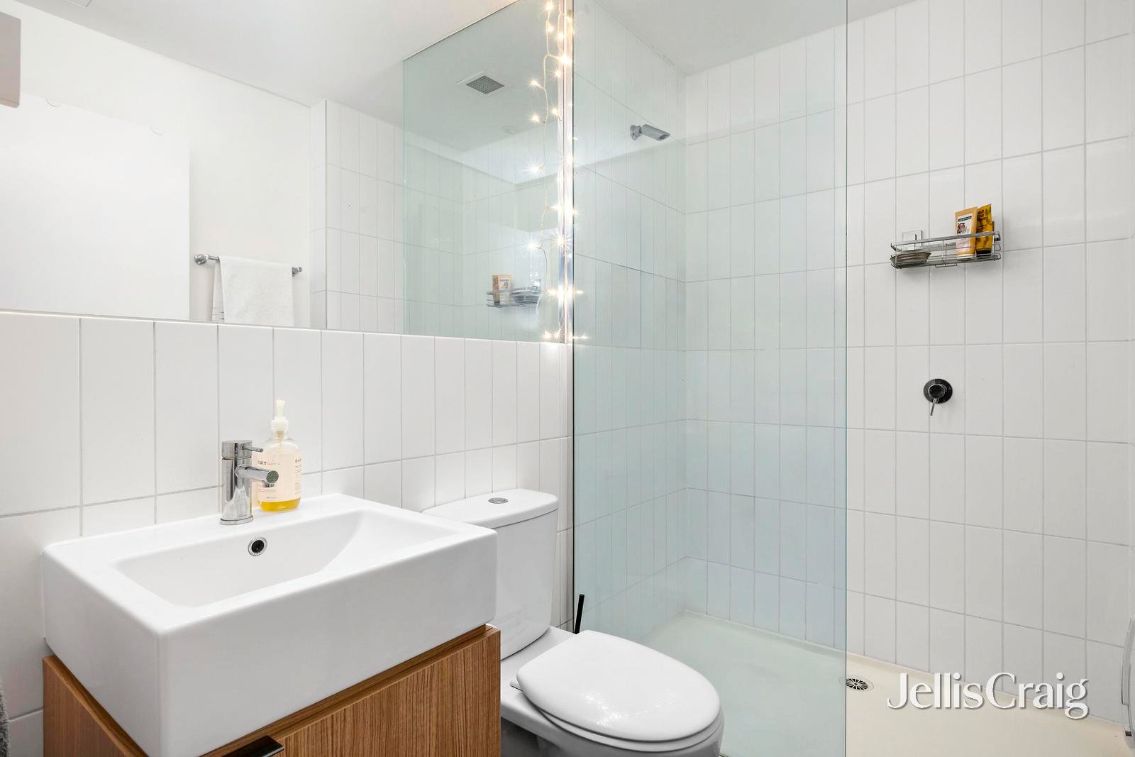 308/255 Racecourse Road, Kensington image 5