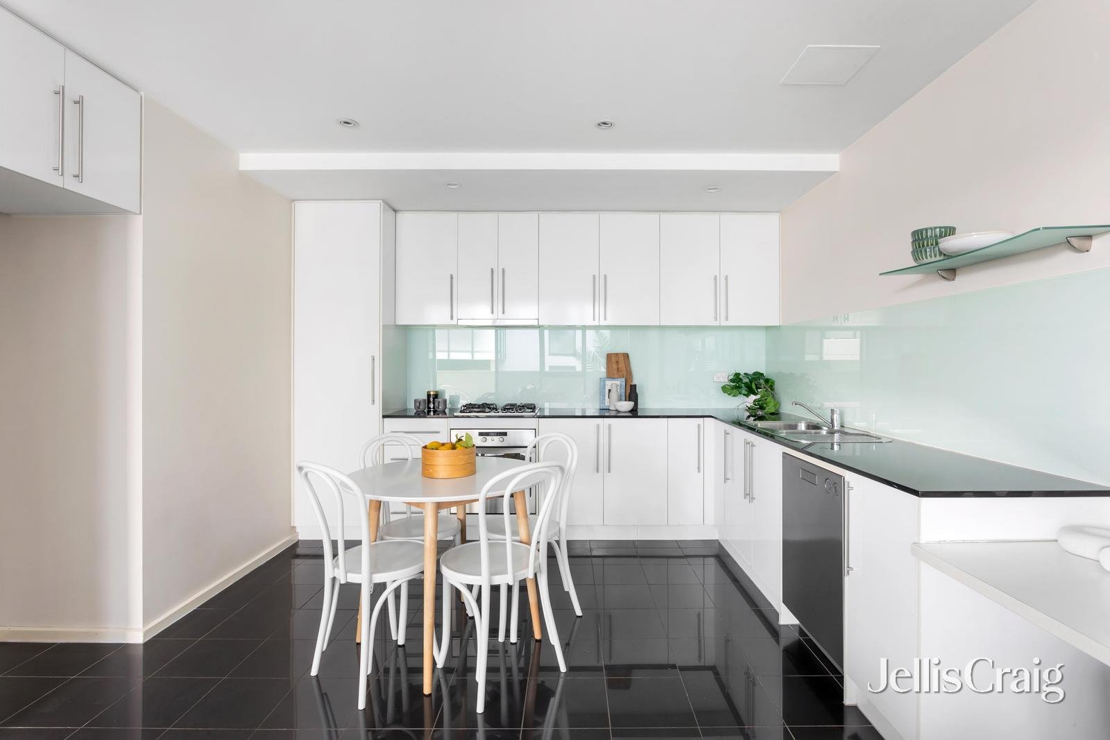 308/2A Montrose Place, Hawthorn&nbsp;East image 6