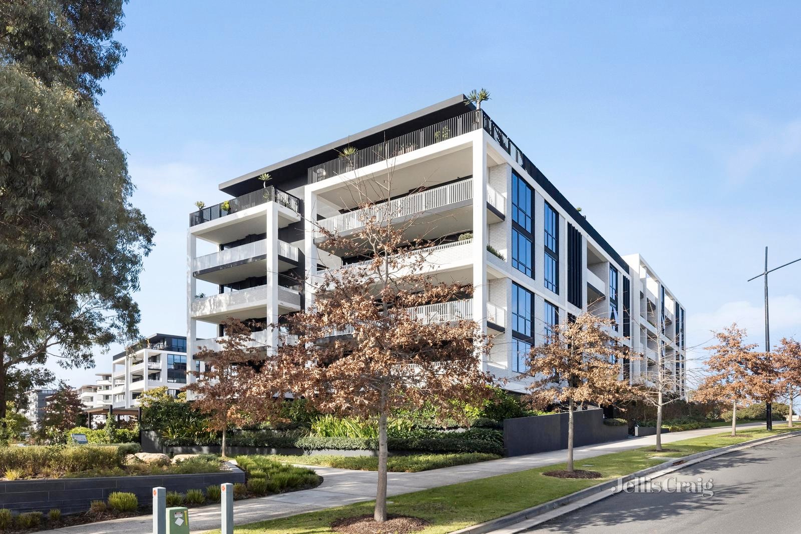 308/65 Stables Circuit, Doncaster image 2