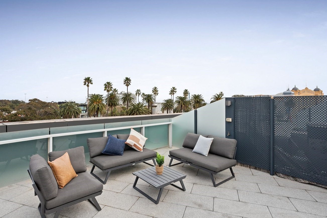 306 / 72 Acland Street St Kilda